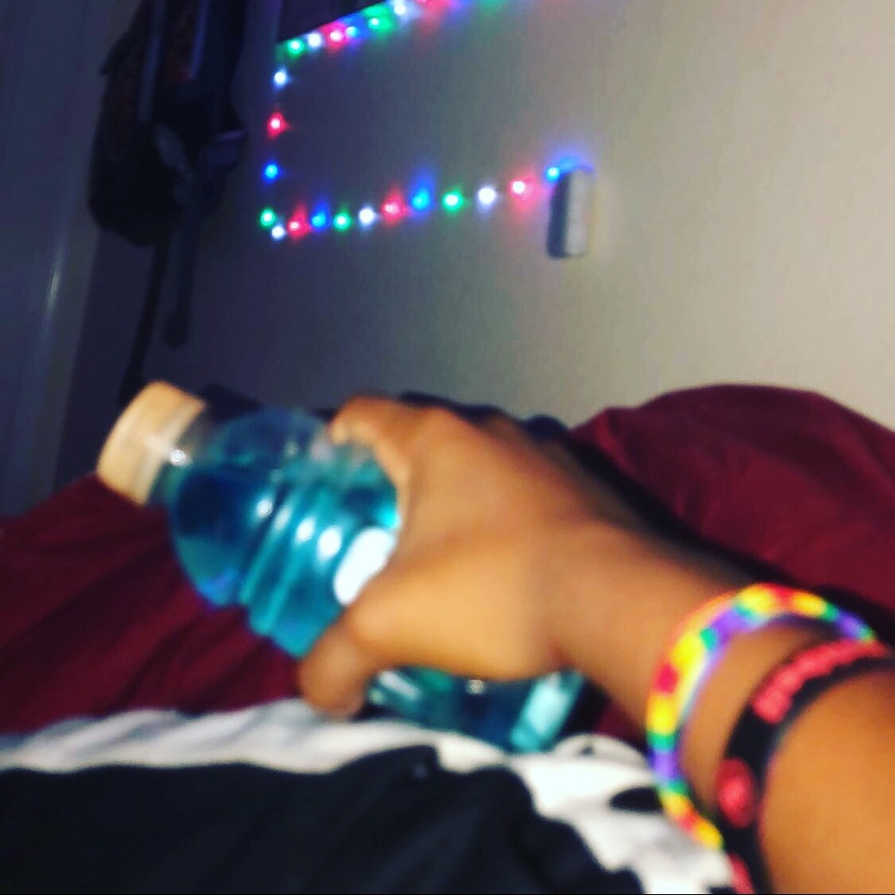 Meet your Posher, Zenie